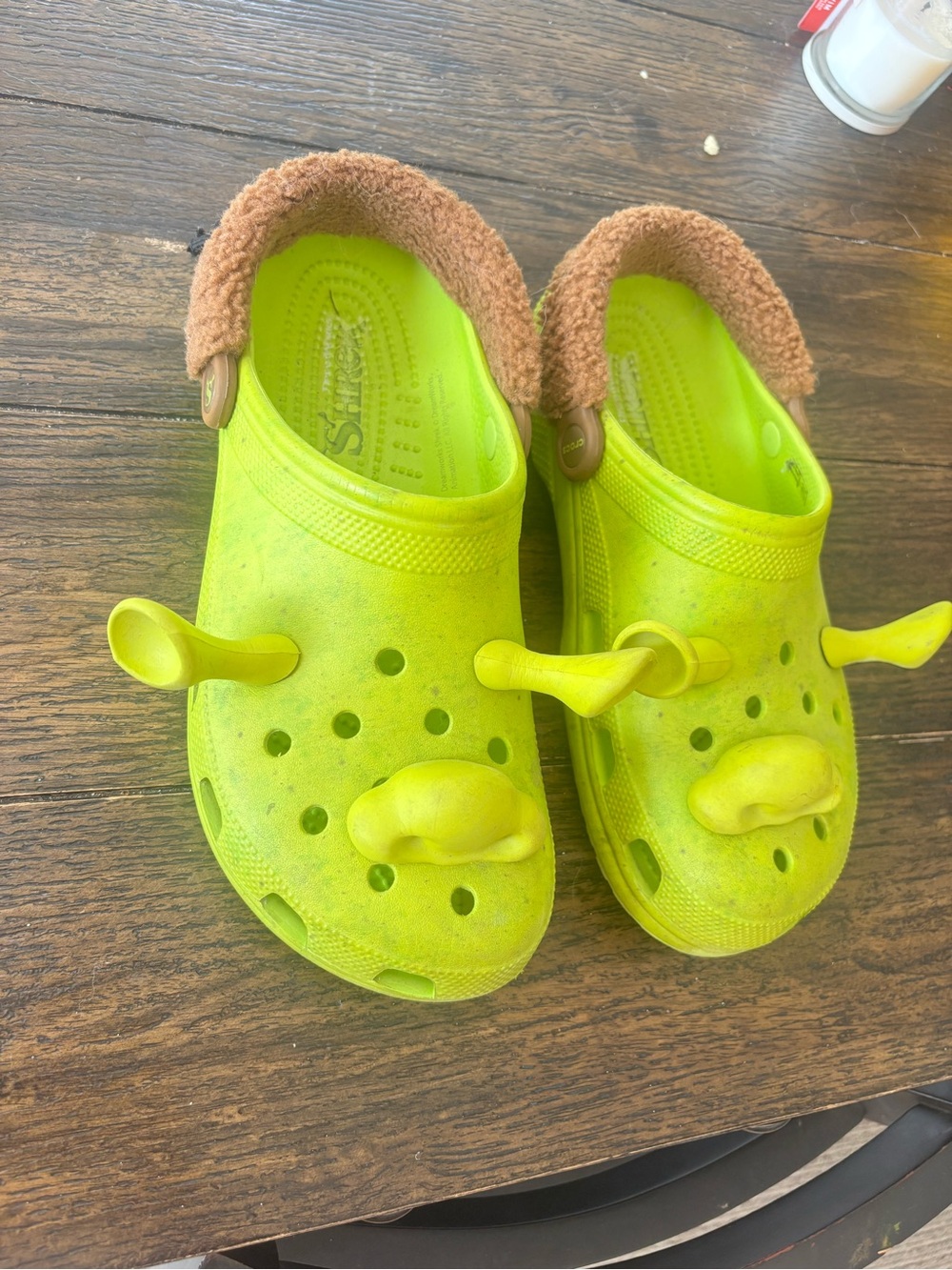 CROCS Shrek MENS Lime Green dirty look (made like that) Slip-On